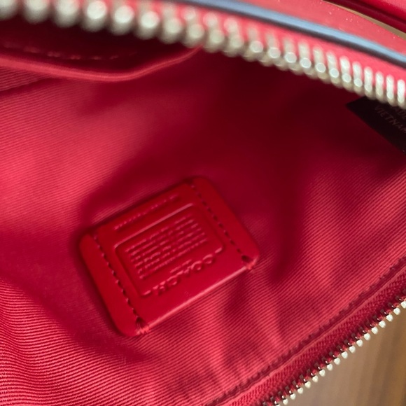 NWOT Coach Leather Wallet Wristlet Pouch Red - Picture 6 of 6